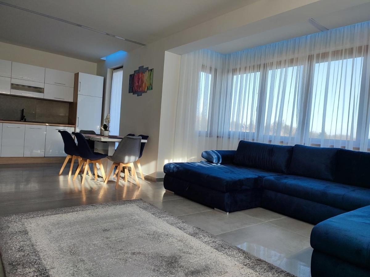 Gamma Apartmanok Es Jakuzzi Мисколк Екстериор снимка
